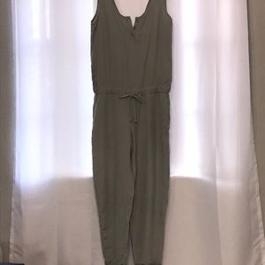 CLOTH & STONE- JUMPER/ DARK GREEN COLOR